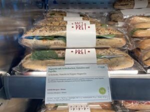 スイス　サンドイッチ　ヴィーガン　Pret