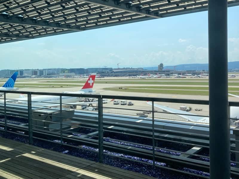 スイス　チューリッヒ　空港