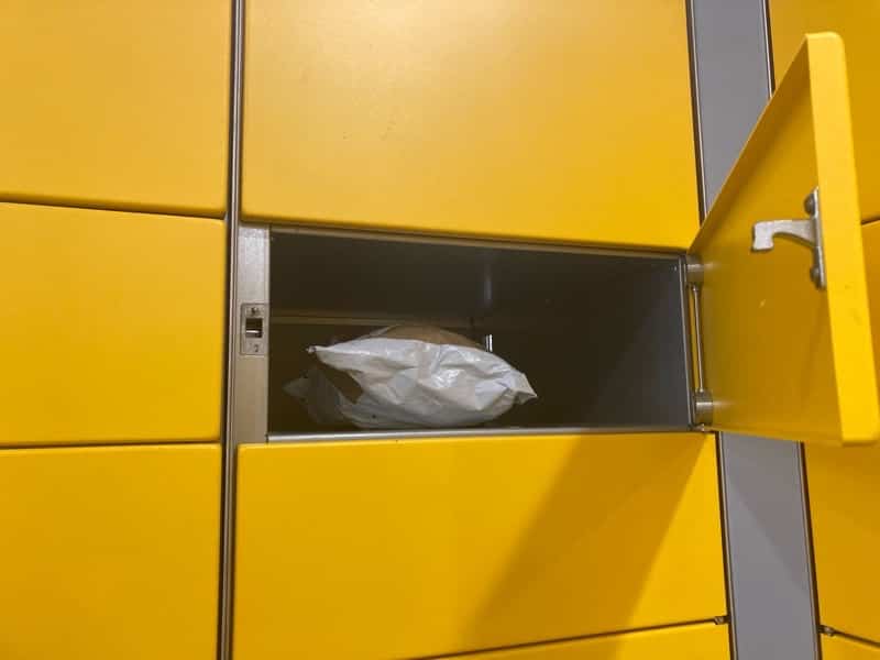 スイス 返品 荷物送る