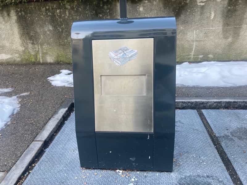 スイス　ゴミ　紙ごみ